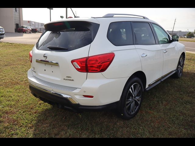 2017 Nissan Pathfinder Platinum