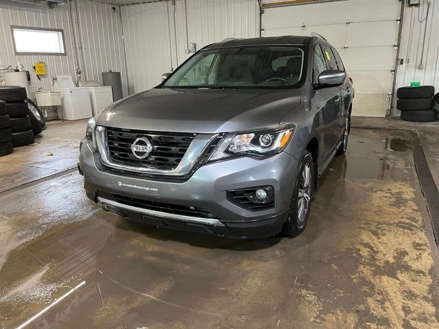 2017 Nissan Pathfinder 