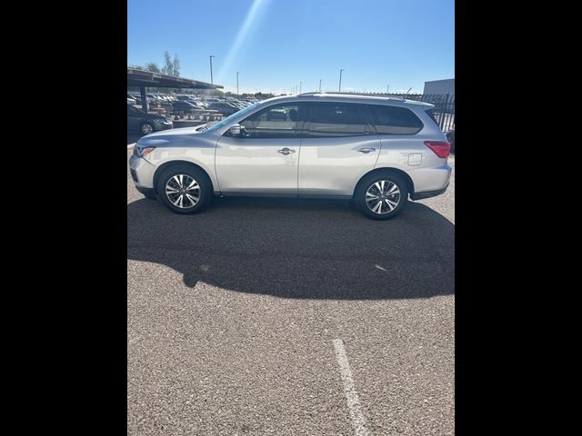 2017 Nissan Pathfinder SL