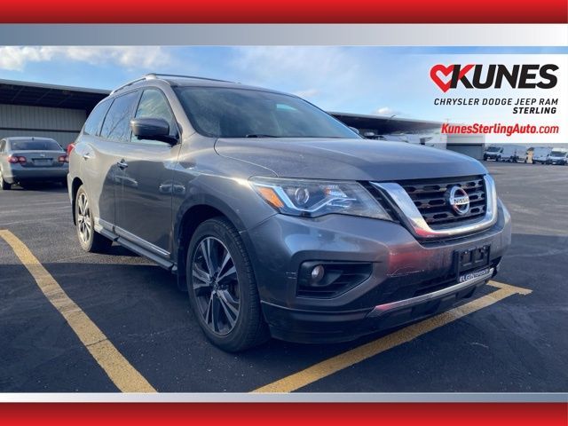 2017 Nissan Pathfinder Platinum