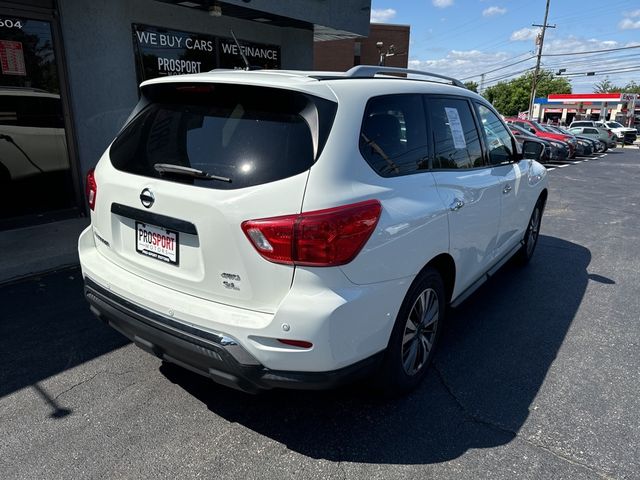 2017 Nissan Pathfinder SL