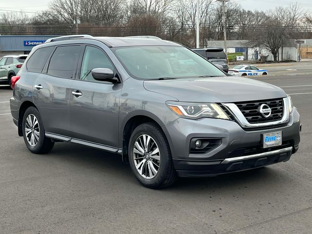 2017 Nissan Pathfinder SV