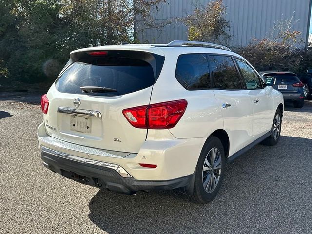 2017 Nissan Pathfinder SL