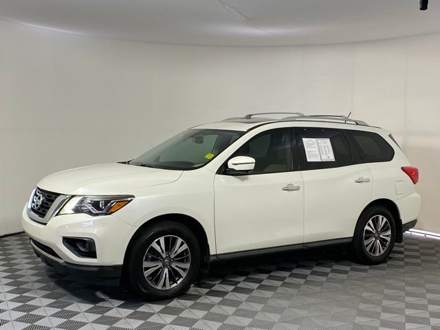 2017 Nissan Pathfinder SL