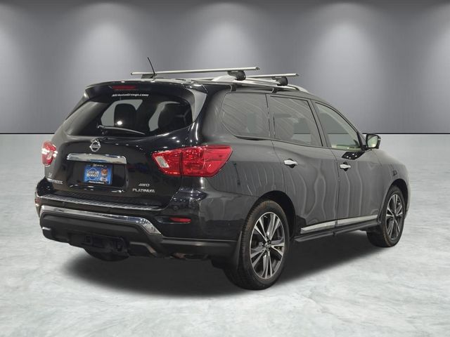 2017 Nissan Pathfinder Platinum