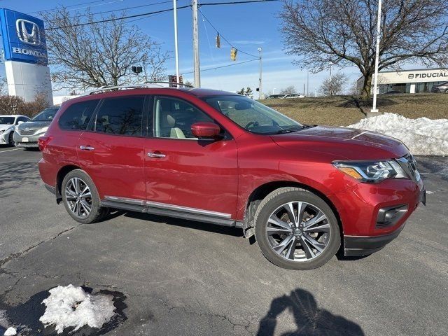 2017 Nissan Pathfinder Platinum