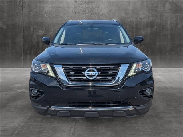 2017 Nissan Pathfinder Platinum