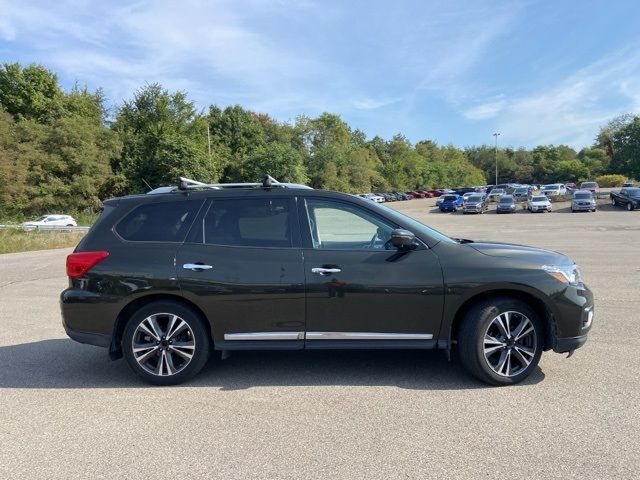 2017 Nissan Pathfinder Platinum