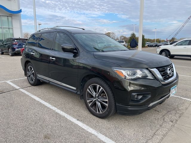 2017 Nissan Pathfinder Platinum