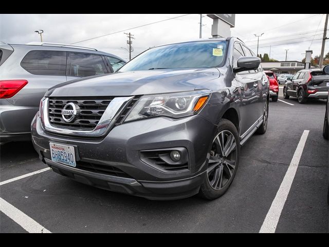 2017 Nissan Pathfinder Platinum