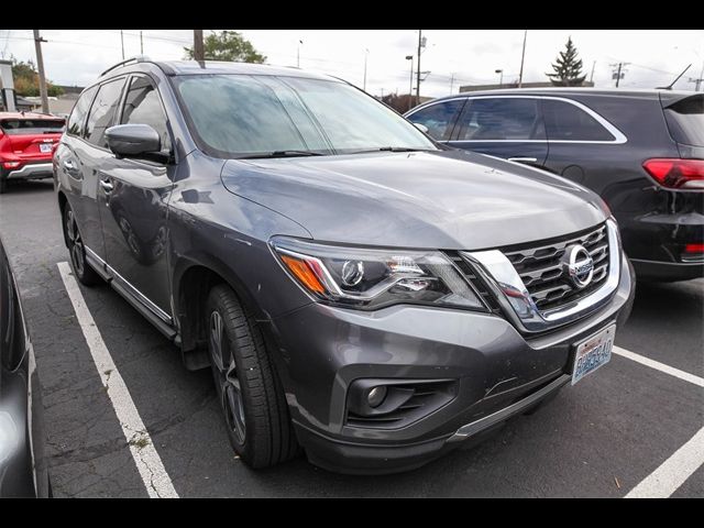 2017 Nissan Pathfinder Platinum