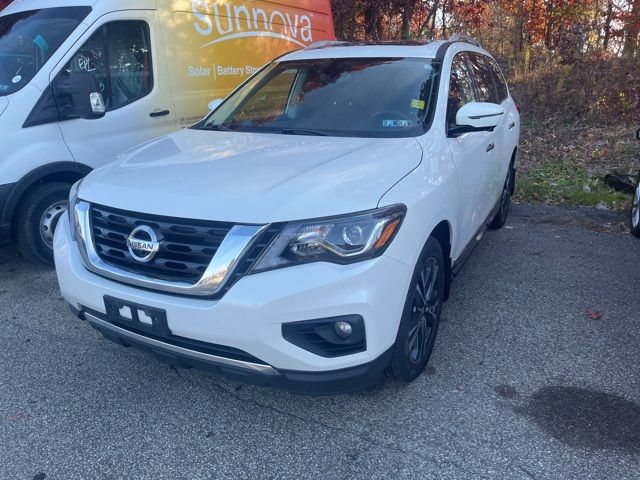 2017 Nissan Pathfinder Platinum