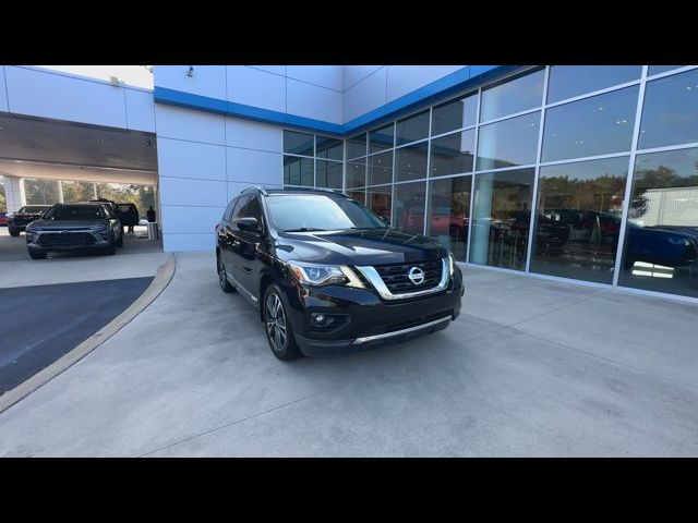 2017 Nissan Pathfinder Platinum