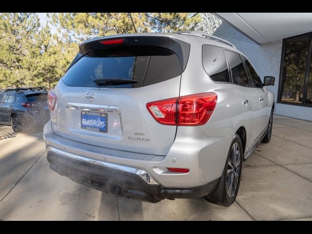 2017 Nissan Pathfinder Platinum