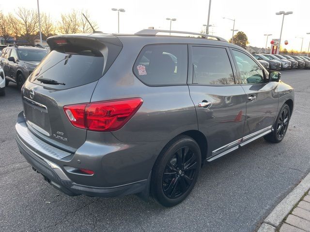 2017 Nissan Pathfinder Platinum