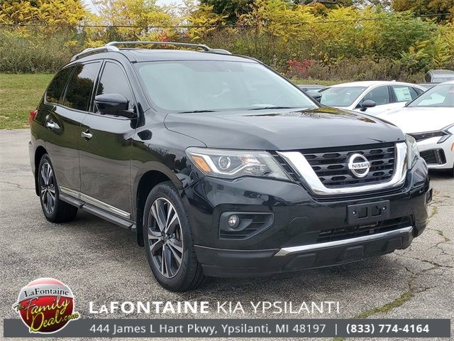 2017 Nissan Pathfinder Platinum