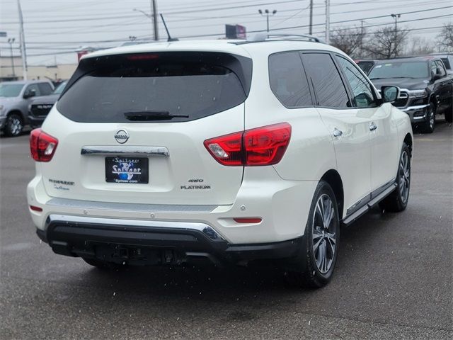 2017 Nissan Pathfinder Platinum