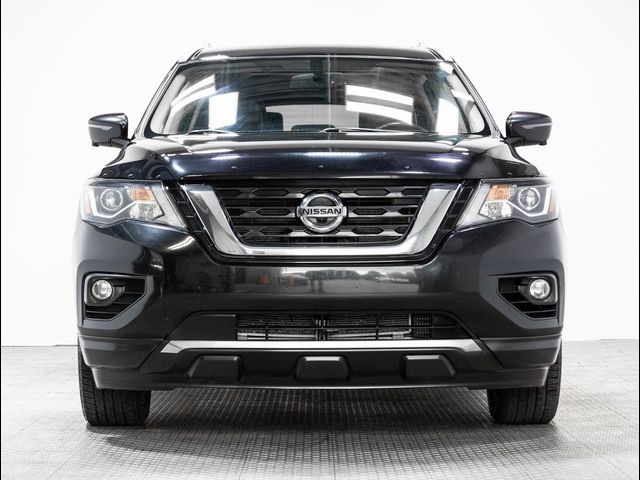 2017 Nissan Pathfinder Platinum