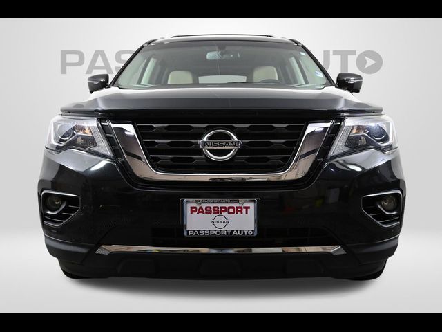 2017 Nissan Pathfinder Platinum