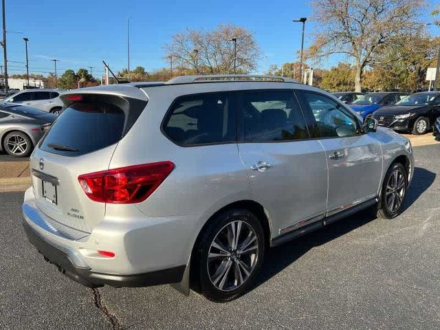 2017 Nissan Pathfinder Platinum