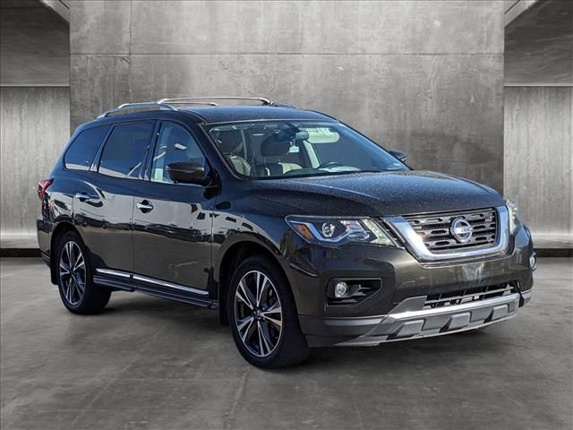 2017 Nissan Pathfinder Platinum