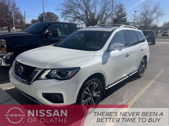 2017 Nissan Pathfinder Platinum