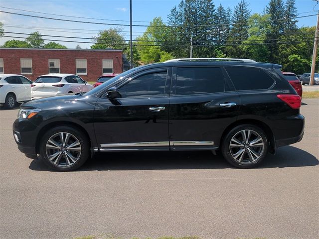 2017 Nissan Pathfinder Platinum