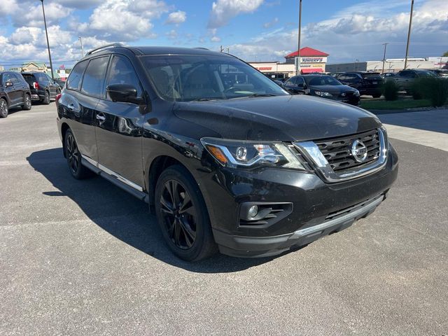 2017 Nissan Pathfinder Platinum