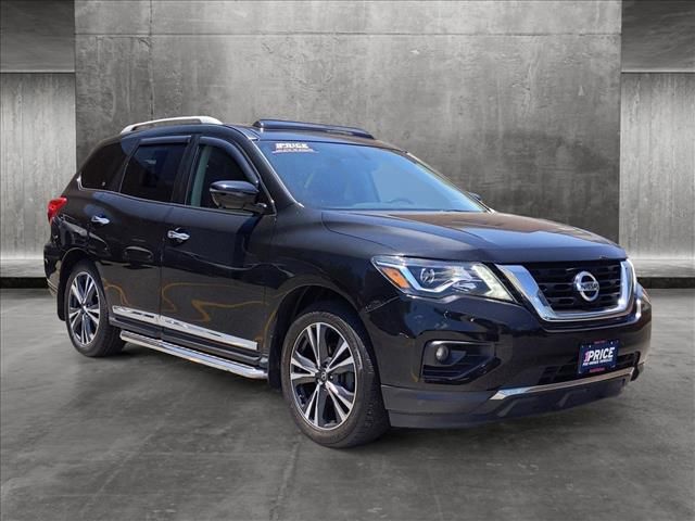 2017 Nissan Pathfinder Platinum