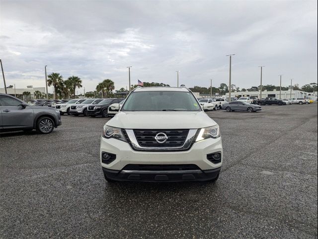 2017 Nissan Pathfinder Platinum