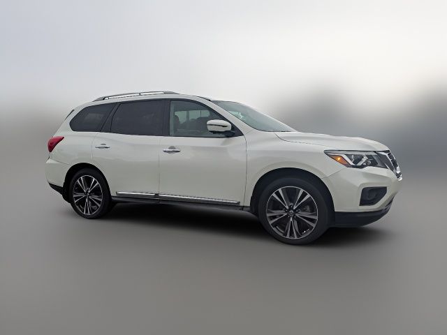 2017 Nissan Pathfinder Platinum