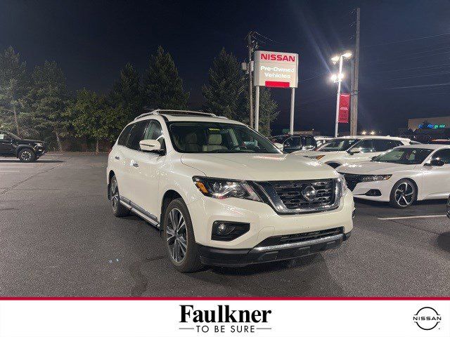 2017 Nissan Pathfinder Platinum