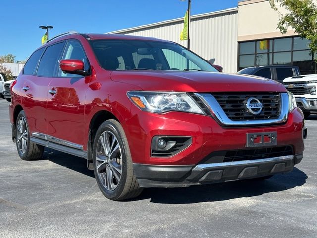 2017 Nissan Pathfinder Platinum