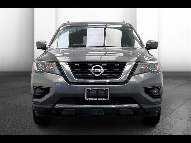 2017 Nissan Pathfinder Platinum