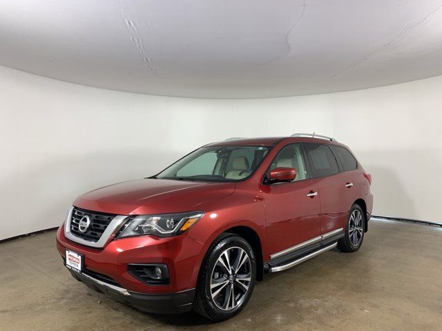 2017 Nissan Pathfinder Platinum