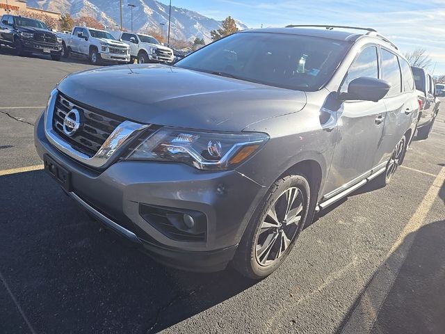 2017 Nissan Pathfinder Platinum