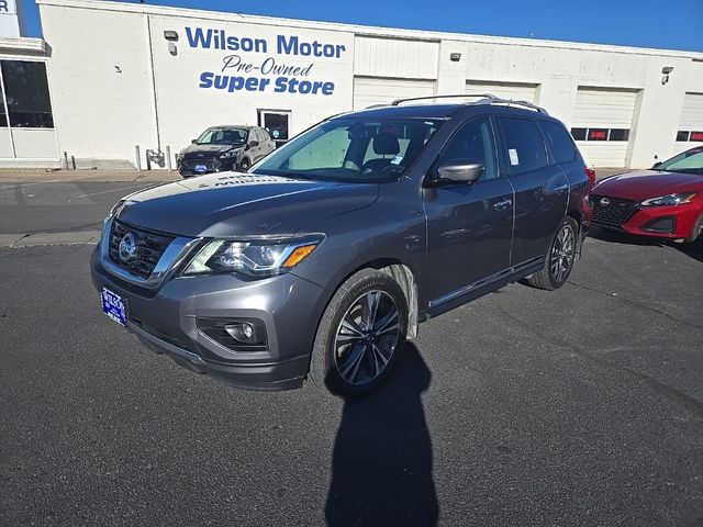 2017 Nissan Pathfinder Platinum