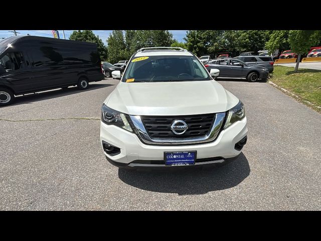 2017 Nissan Pathfinder Platinum