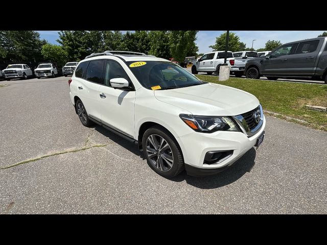2017 Nissan Pathfinder Platinum