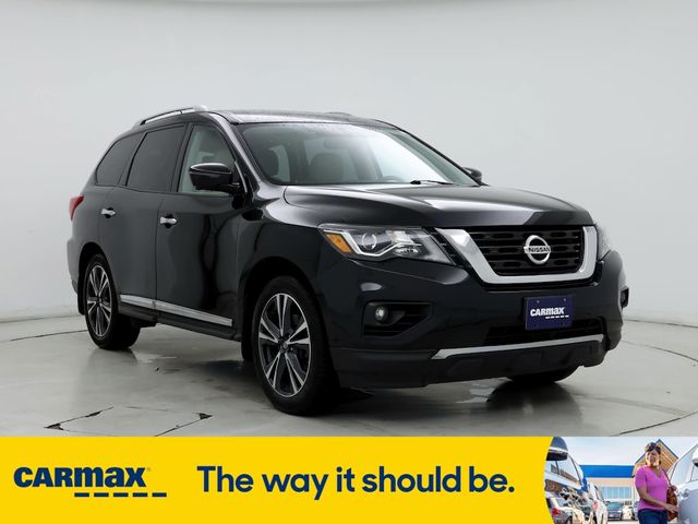 2017 Nissan Pathfinder Platinum