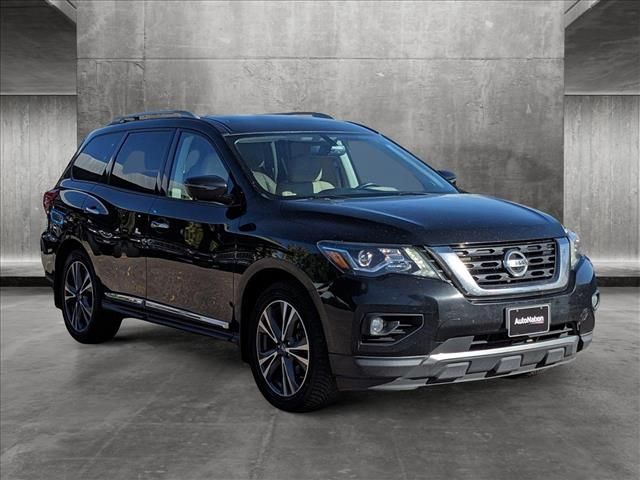 2017 Nissan Pathfinder Platinum