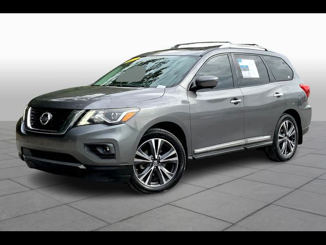 2017 Nissan Pathfinder Platinum