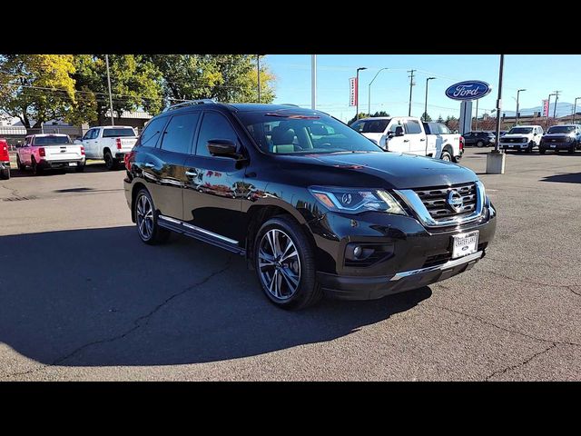 2017 Nissan Pathfinder Platinum