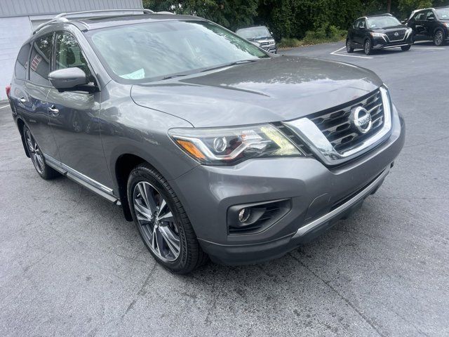 2017 Nissan Pathfinder Platinum