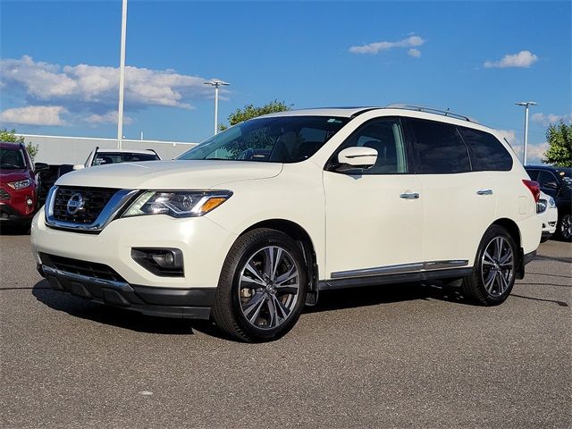 2017 Nissan Pathfinder Platinum