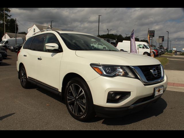 2017 Nissan Pathfinder Platinum