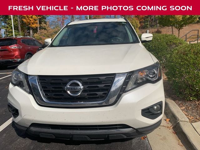 2017 Nissan Pathfinder Platinum