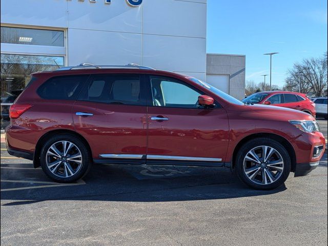 2017 Nissan Pathfinder Platinum