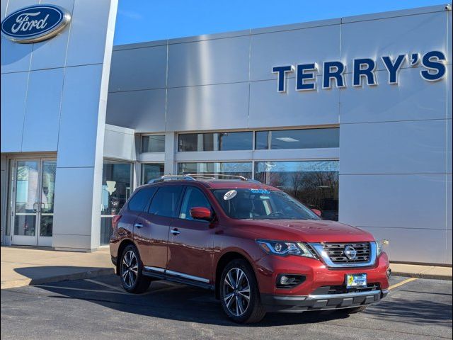 2017 Nissan Pathfinder Platinum