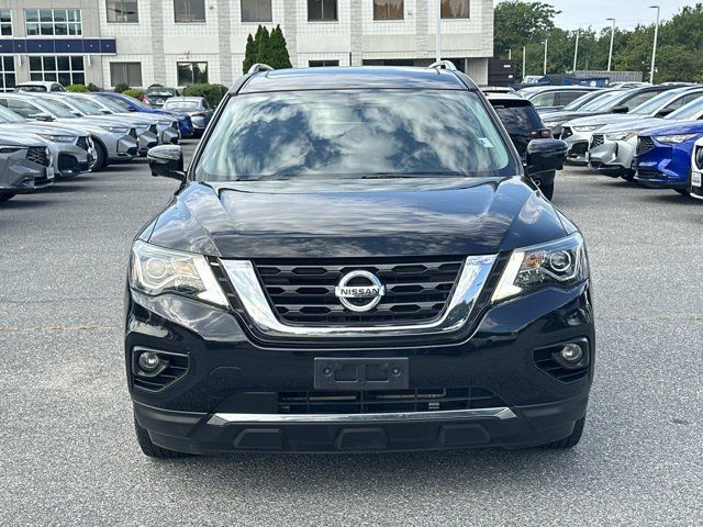 2017 Nissan Pathfinder Platinum